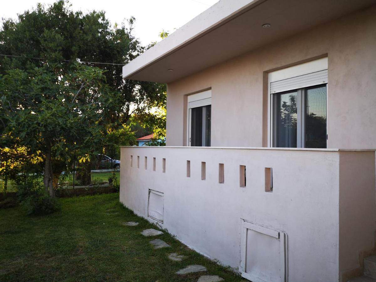 Irina Haus Apartment Gerakini Bagian luar foto