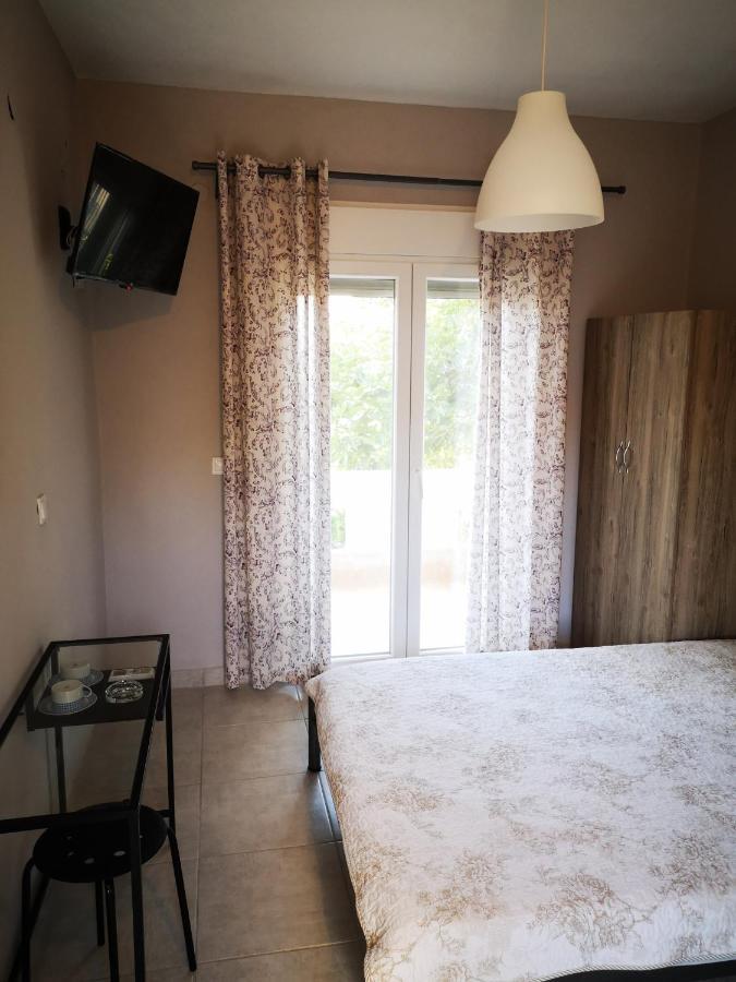 Irina Haus Apartment Gerakini Bagian luar foto