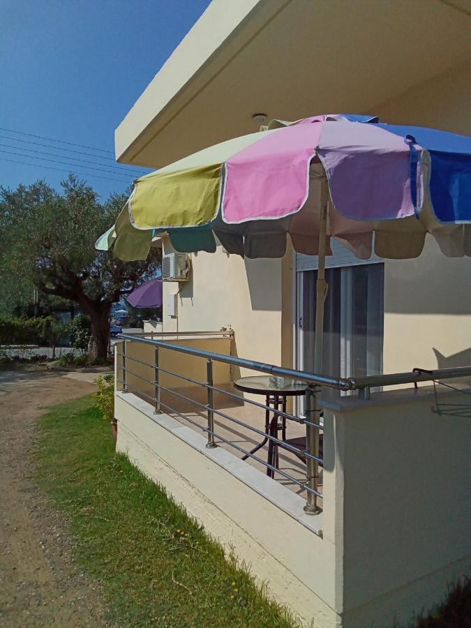 Irina Haus Apartment Gerakini Bagian luar foto