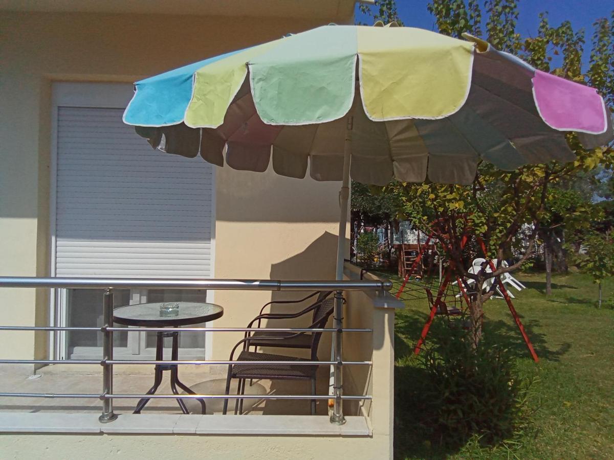 Irina Haus Apartment Gerakini Bagian luar foto