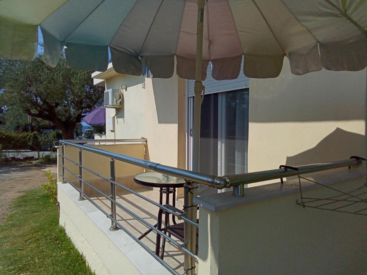 Irina Haus Apartment Gerakini Bagian luar foto