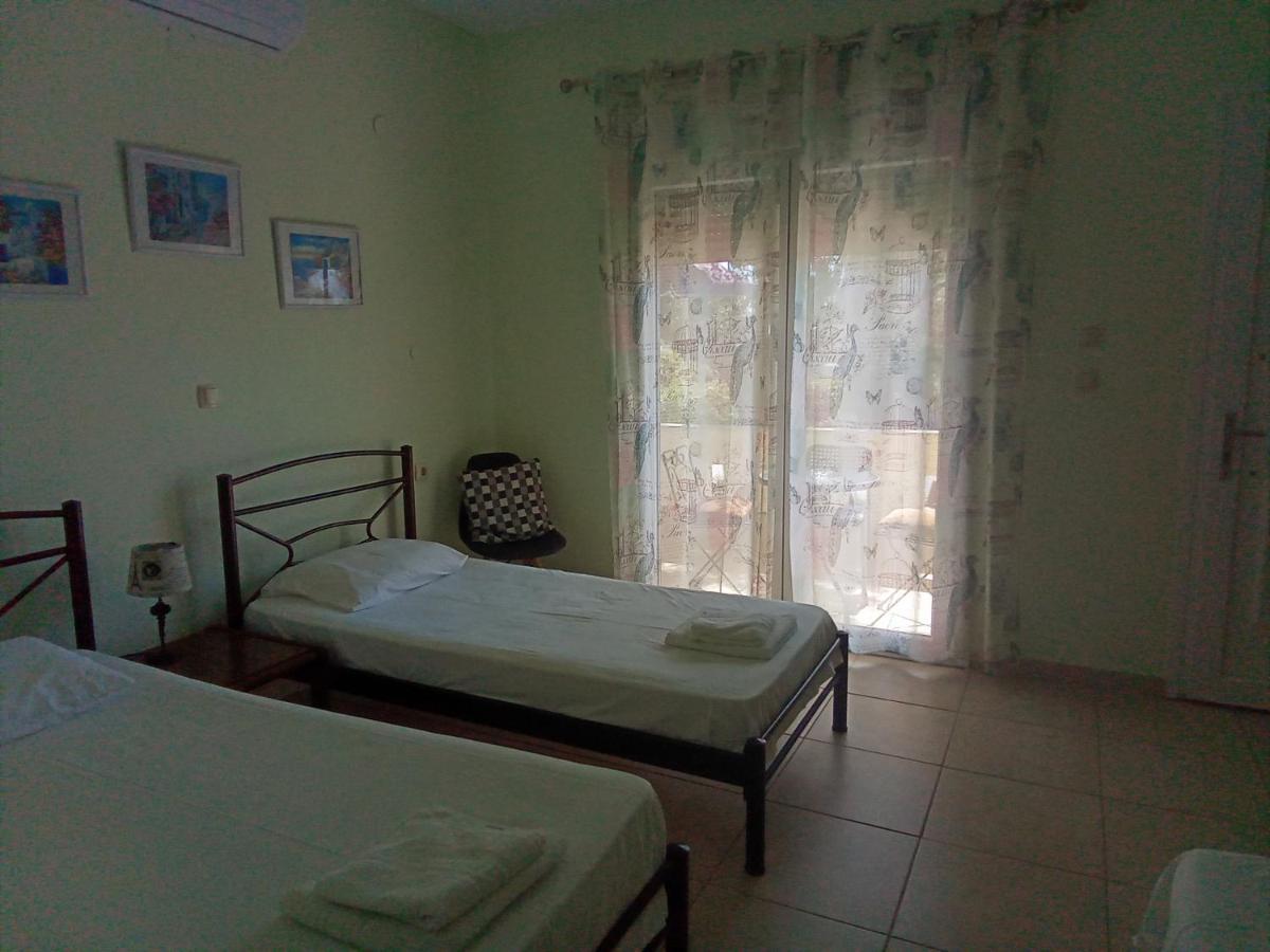 Irina Haus Apartment Gerakini Bagian luar foto