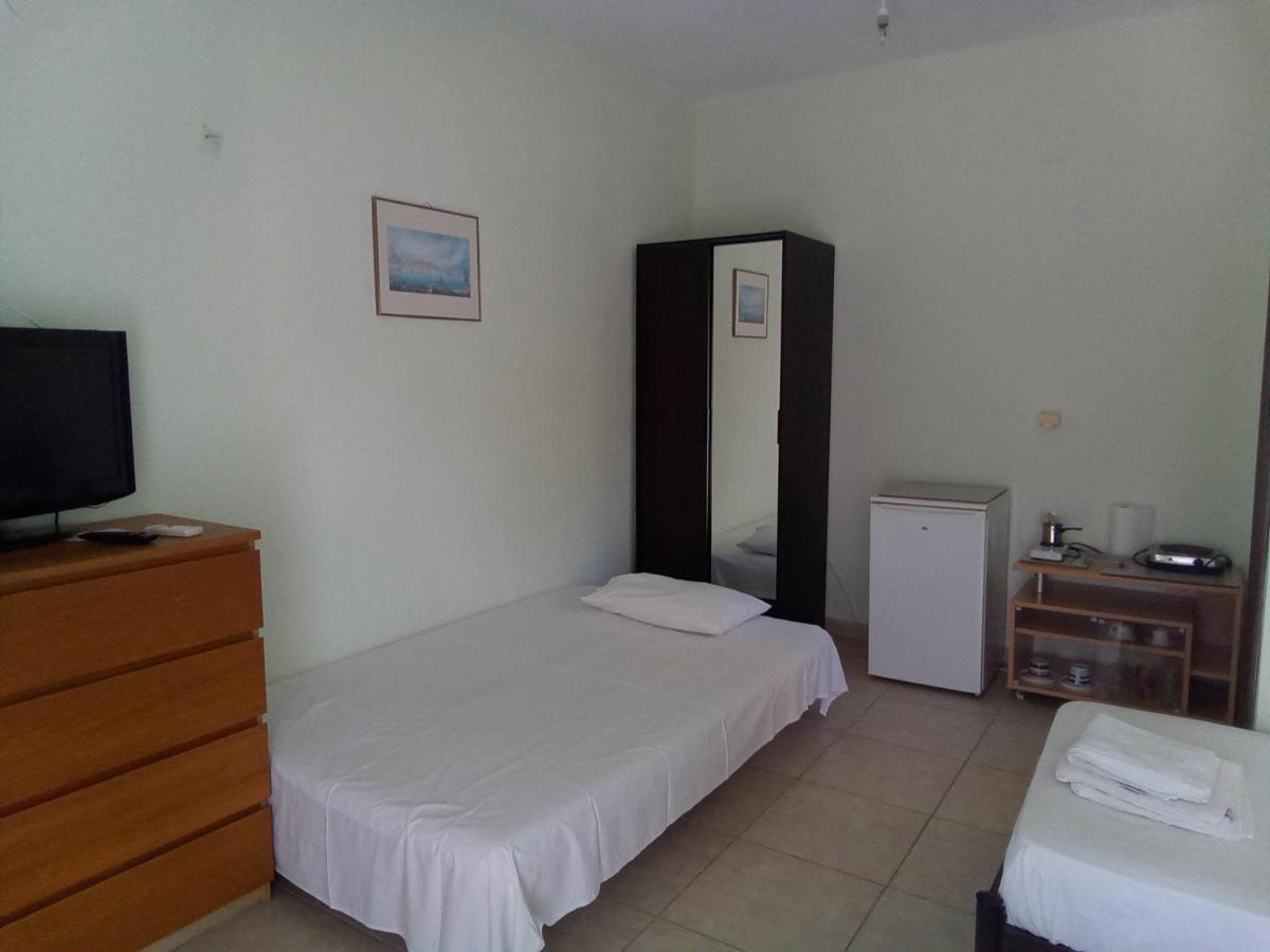 Irina Haus Apartment Gerakini Bagian luar foto