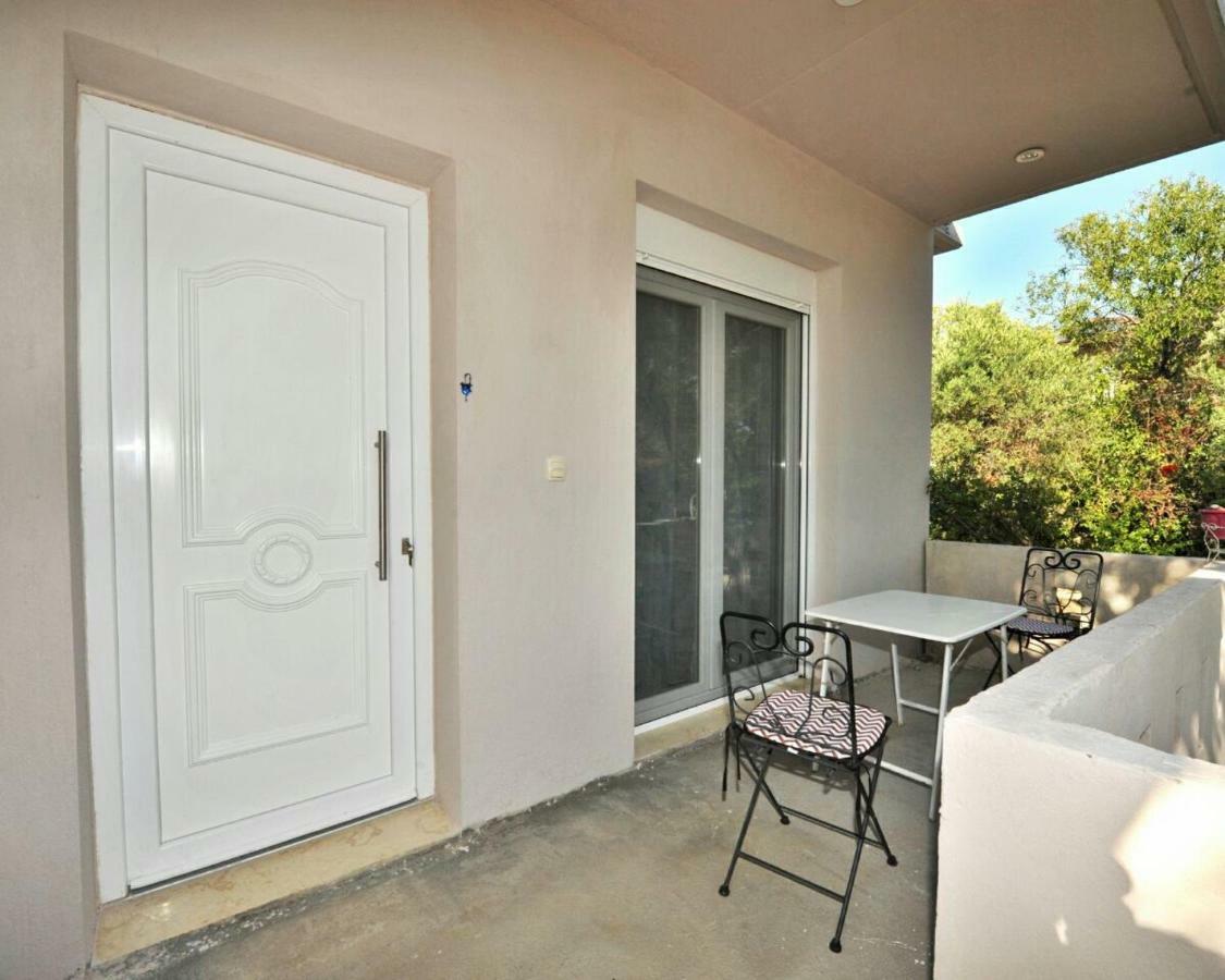 Irina Haus Apartment Gerakini Bagian luar foto